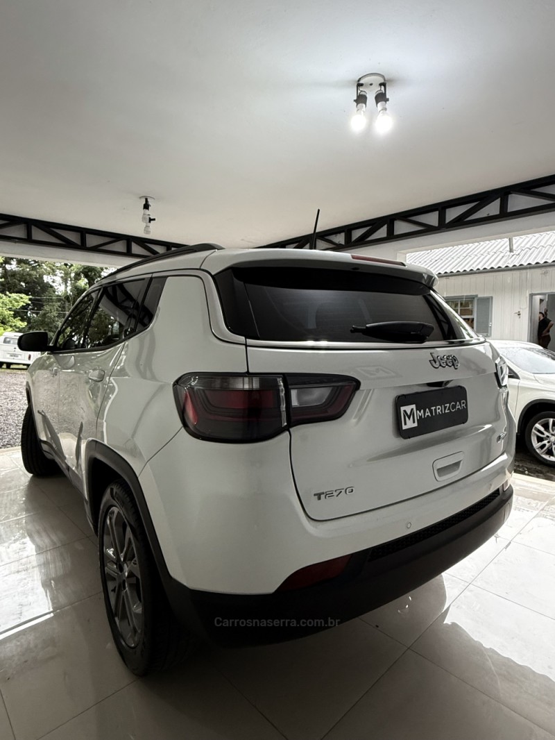 COMPASS 1.3 LONGITUDE DARK T270 16V TURBO 4X2 FLEX 4P AUTOMÁTICO - 2023 - CANELA