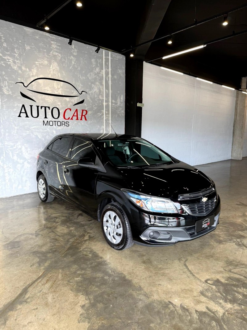 ONIX 1.4 MPFI LT 8V FLEX 4P MANUAL - 2015 - CAXIAS DO SUL