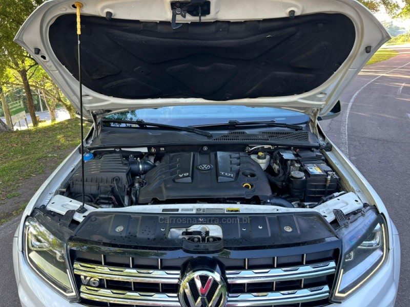 AMAROK 3.0 V6 TDI HIGHLINE CD DIESEL 4MOTION AUTOMÁTICO - 2018 - CARLOS BARBOSA