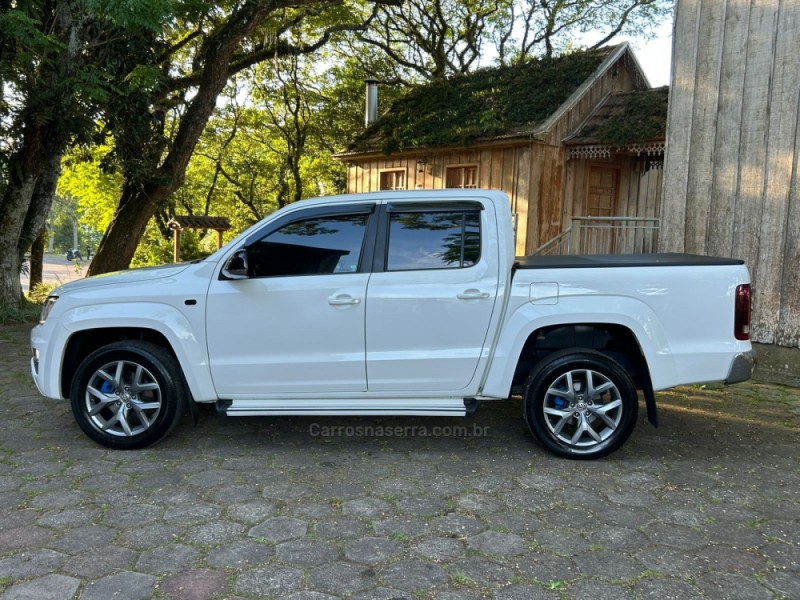 AMAROK 3.0 V6 TDI HIGHLINE CD DIESEL 4MOTION AUTOMÁTICO - 2018 - CARLOS BARBOSA