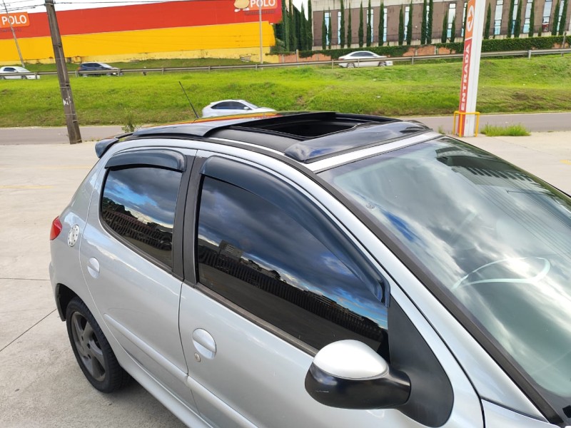 207 1.4 QUIKSILVER 8V FLEX 4P MANUAL - 2010 - FARROUPILHA