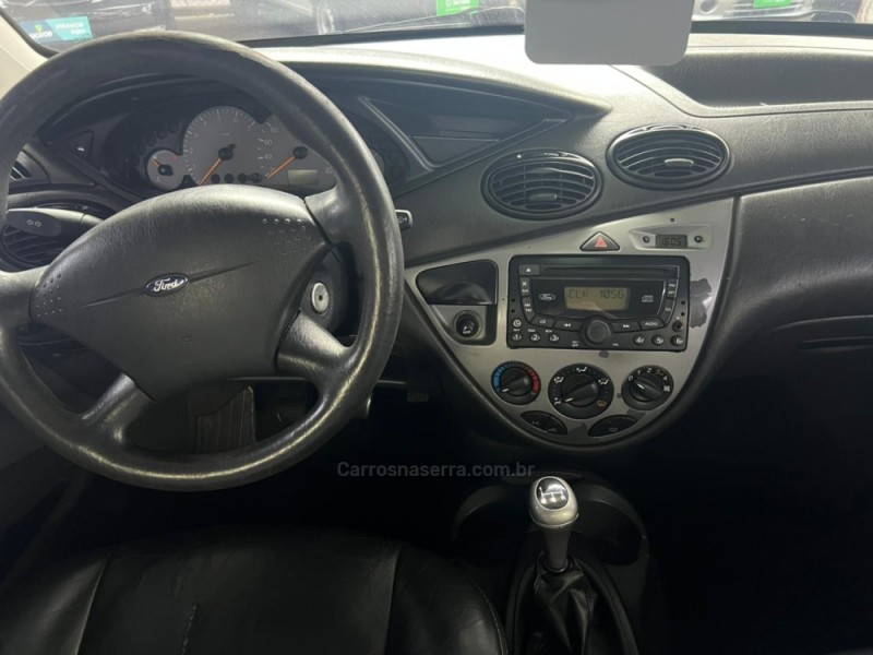 FOCUS 1.6 8V GASOLINA 4P MANUAL - 2007 - GARIBALDI