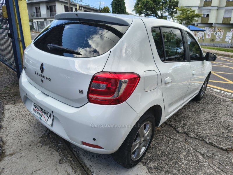 SANDERO 1.6 EXPRESSION 8V FLEX 4P MANUAL - 2017 - CAXIAS DO SUL