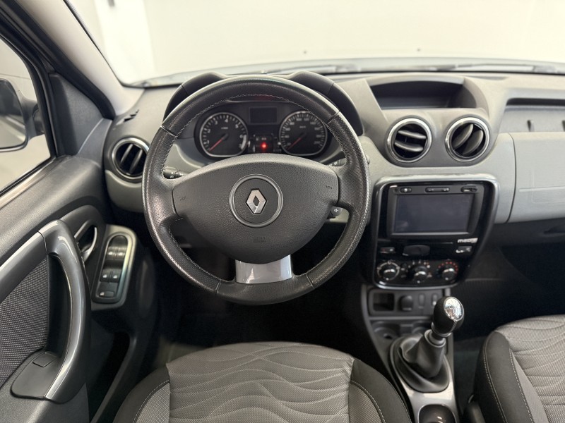 DUSTER 2.0 TECH ROAD 4X2 16V FLEX 4P MANUAL - 2015 - CAXIAS DO SUL