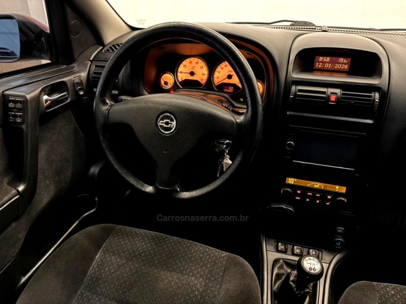 ASTRA 2.0 MPFI ADVANTAGE 8V FLEX 4P MANUAL - 2010 - CASCA