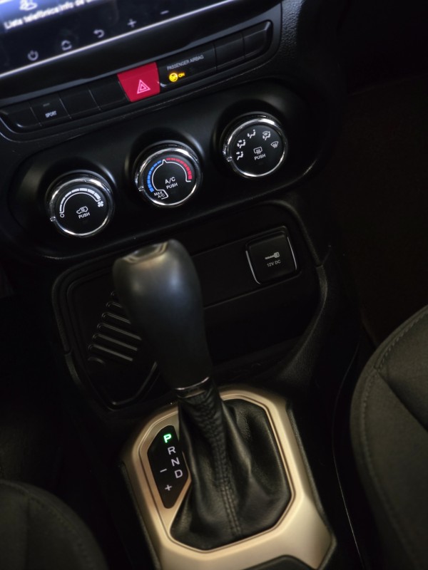 RENEGADE 1.8 16V FLEX 4P AUTOMÁTICO - 2018 - CAXIAS DO SUL