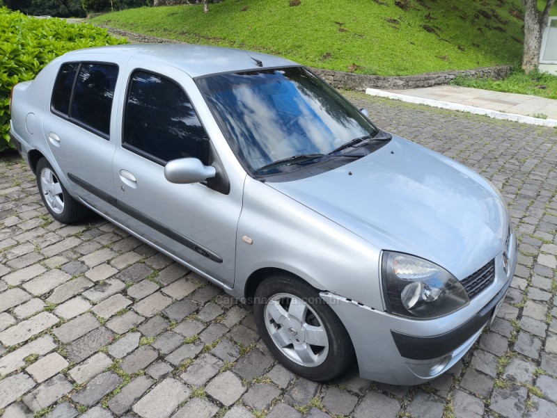 clio 1.0 privilege sedan 16v gasolina 4p manual 2005 farroupilha