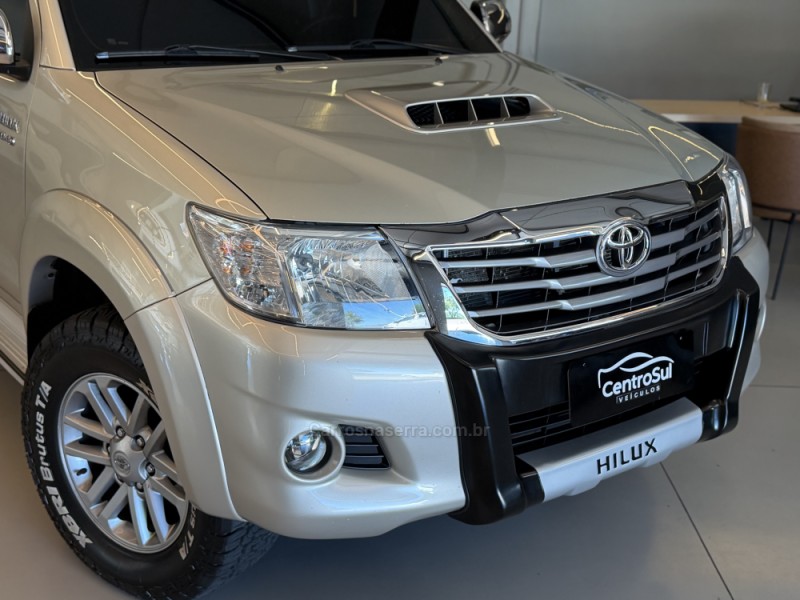 HILUX 3.0 SRV 4X4 CD 16V TURBO INTERCOOLER DIESEL 4P AUTOMÁTICO - 2014 - CARLOS BARBOSA