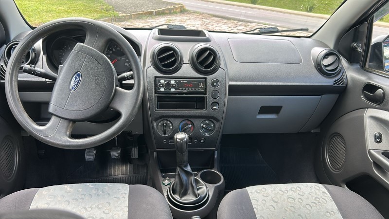 FIESTA 1.0 MPI CLASS HATCH 8V FLEX 4P MANUAL - 2010 - FARROUPILHA