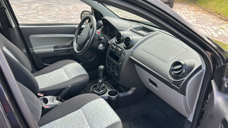 FIESTA 1.0 MPI CLASS HATCH 8V FLEX 4P MANUAL - 2010 - FARROUPILHA