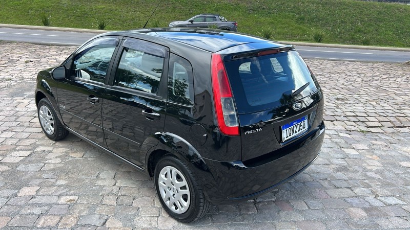 FIESTA 1.0 MPI CLASS HATCH 8V FLEX 4P MANUAL - 2010 - FARROUPILHA