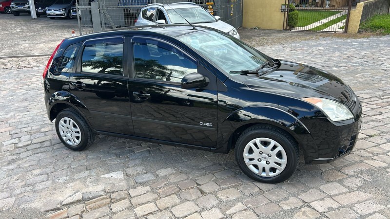 FIESTA 1.0 MPI CLASS HATCH 8V FLEX 4P MANUAL - 2010 - FARROUPILHA