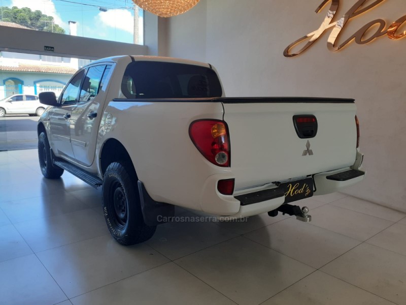 L200 2.5 GLS 4X4 CD 8V DIESEL 4P MANUAL  - 2014 - CANELA