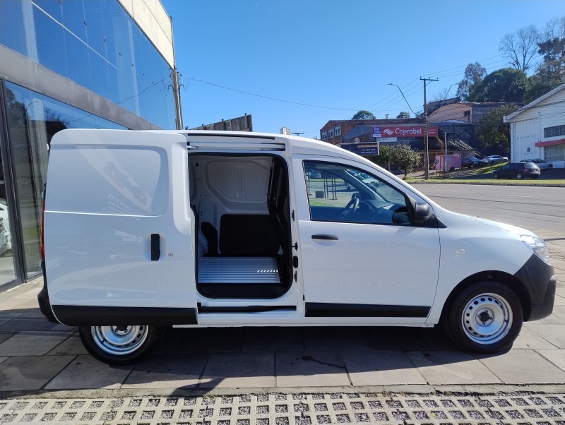 KANGOO 1.6 EXPRESSION 16V FLEX 4P MANUAL - 2025 - CAXIAS DO SUL