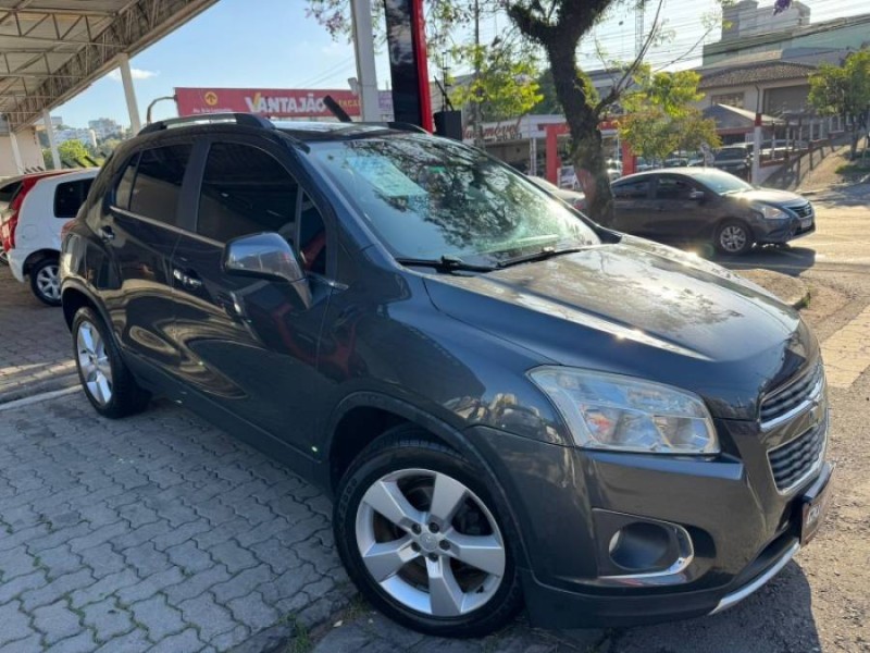 tracker 1.8 mpfi ltz 4x2 16v flex 4p automatico 2014 caxias do sul