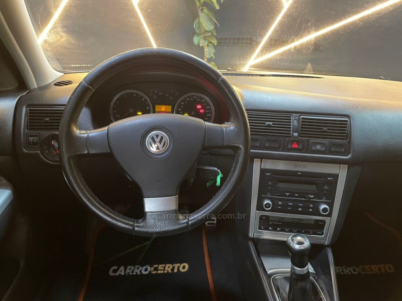 GOLF 1.6 MI TECH 8V FLEX 4P MANUAL - 2009 - NOVO HAMBURGO