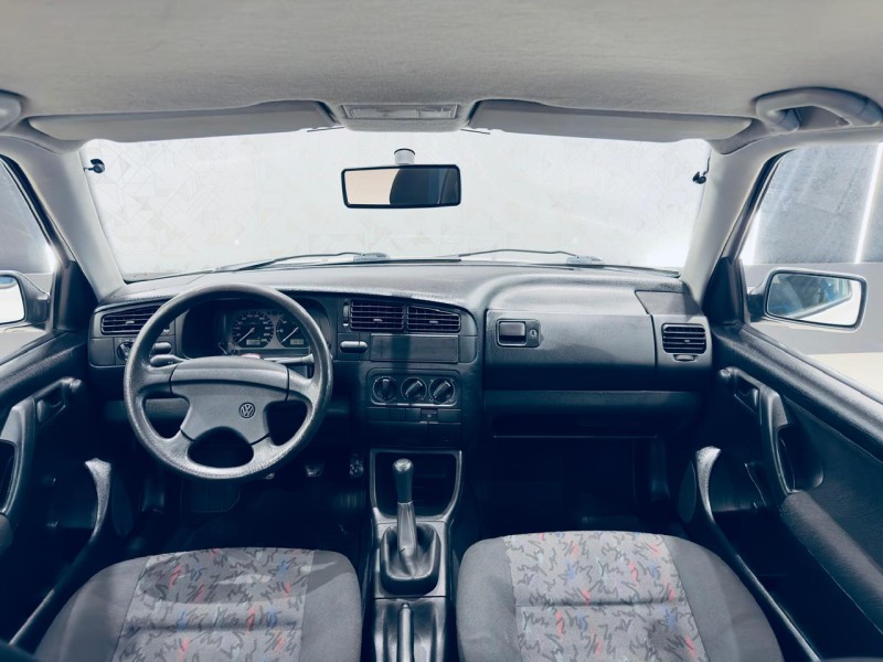GOLF 1.8 MI GL 8V GASOLINA 4P MANUAL - 1995 - CAXIAS DO SUL