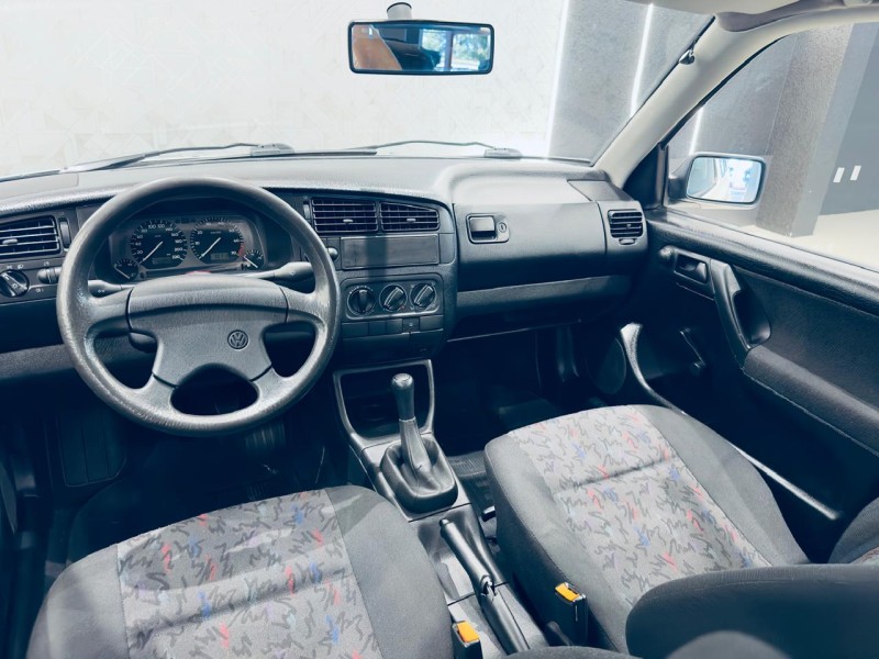 GOLF 1.8 MI GL 8V GASOLINA 4P MANUAL - 1995 - CAXIAS DO SUL