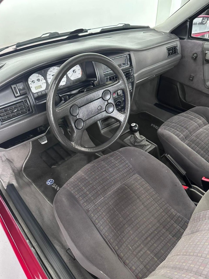 SANTANA 2.0 GLS 8V GASOLINA 4P MANUAL - 1996 - FARROUPILHA