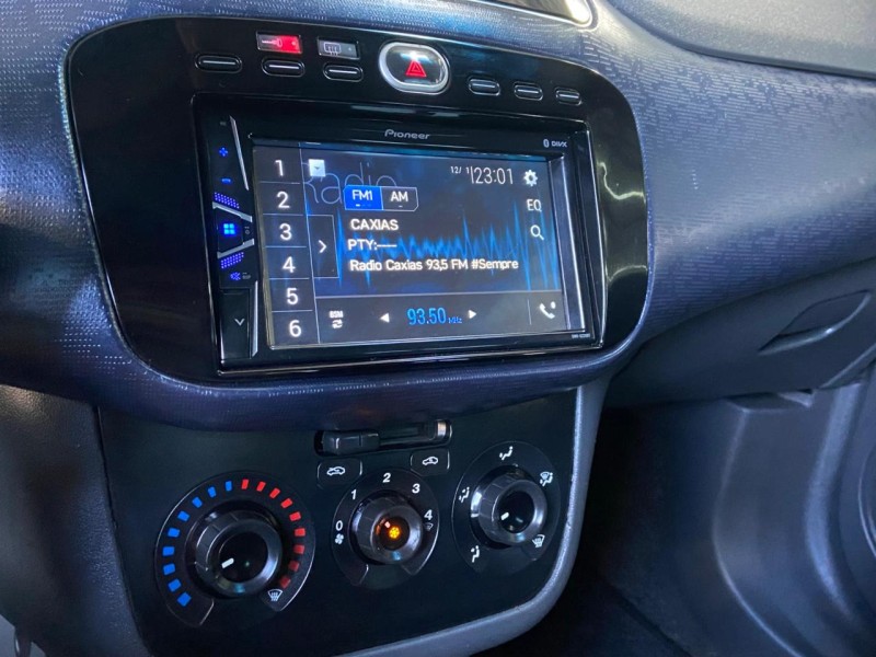 PUNTO 1.4 ATTRACTIVE 8V FLEX 4P MANUAL - 2013 - CAXIAS DO SUL