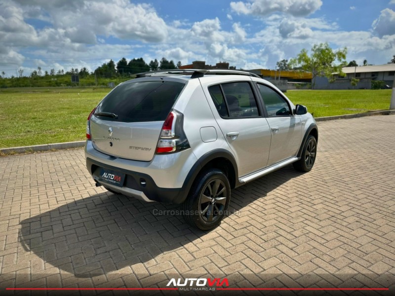 SANDERO 1.6 STEPWAY 8V FLEX 4P MANUAL - 2012 - SAPIRANGA