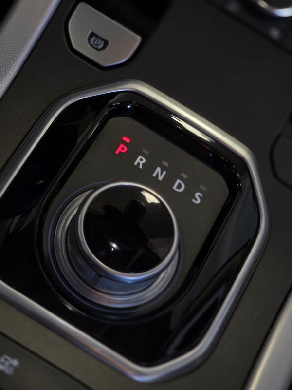 RANGE ROVER EVOQUE 2.0 DYNAMIC 4WD 16V 4P AUTOMÁTICO - 2015 - CAXIAS DO SUL