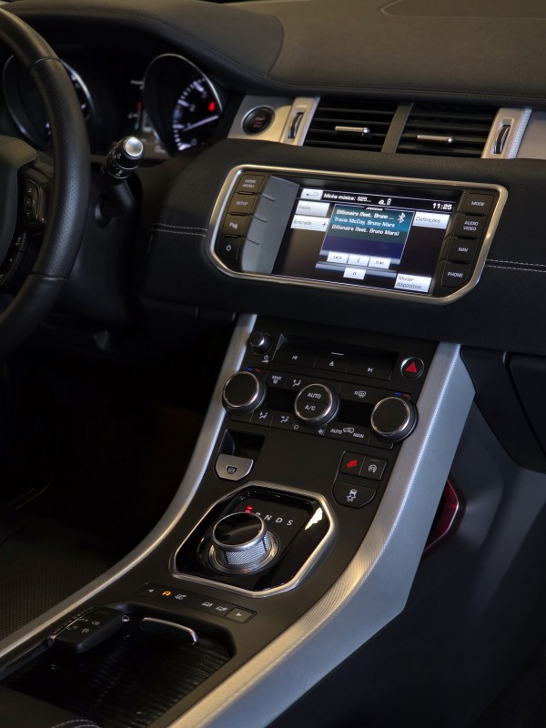 RANGE ROVER EVOQUE 2.0 DYNAMIC 4WD 16V 4P AUTOMÁTICO - 2015 - CAXIAS DO SUL