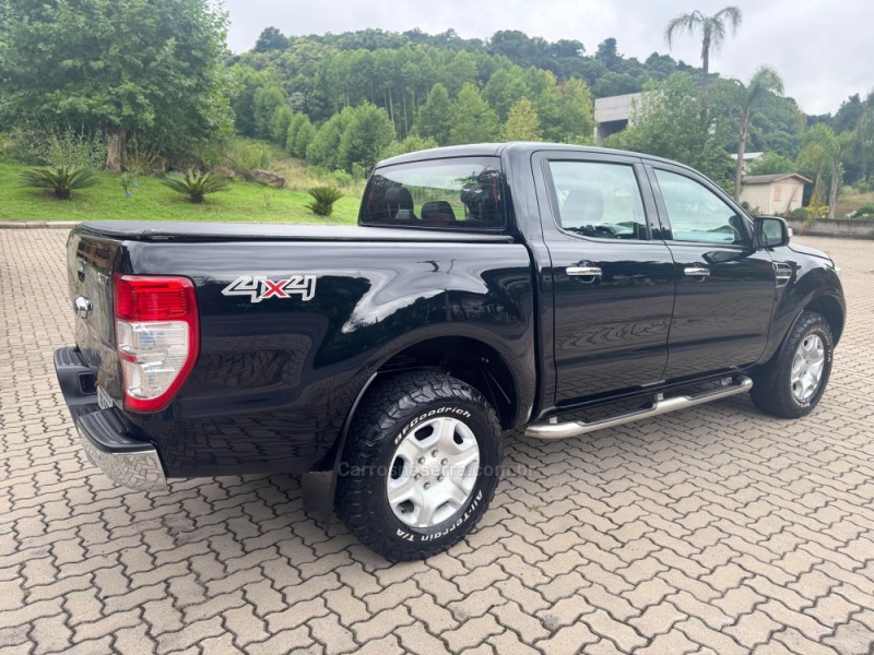 RANGER 3.2 XLT 4X4 CD 20V DIESEL 4P AUTOMÁTICO - 2017 - CARLOS BARBOSA