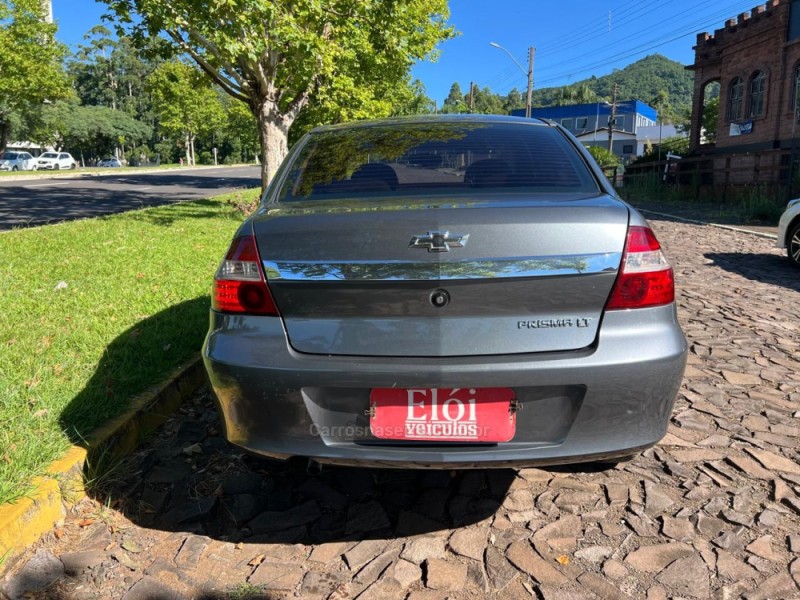 PRISMA 1.4 MPFI LT 8V FLEX 4P MANUAL - 2012 - DOIS IRMãOS