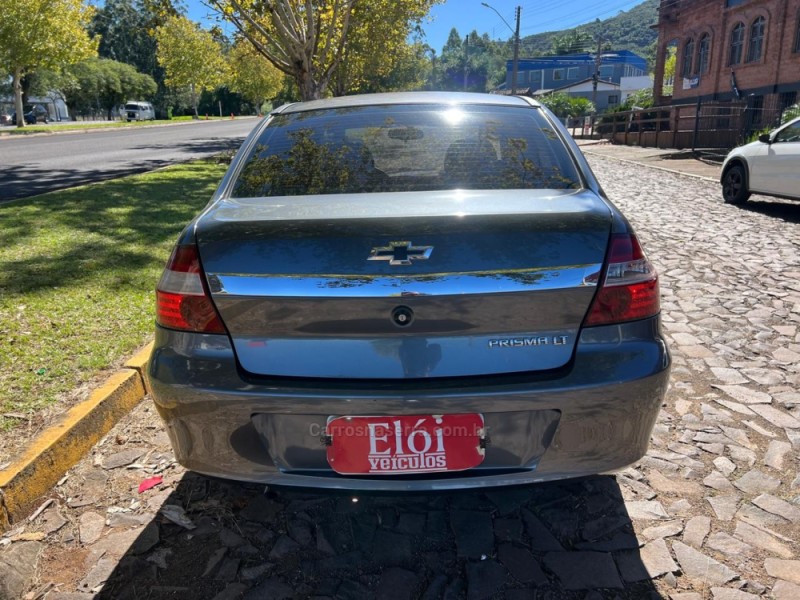 PRISMA 1.4 MPFI LT 8V FLEX 4P MANUAL - 2012 - DOIS IRMãOS