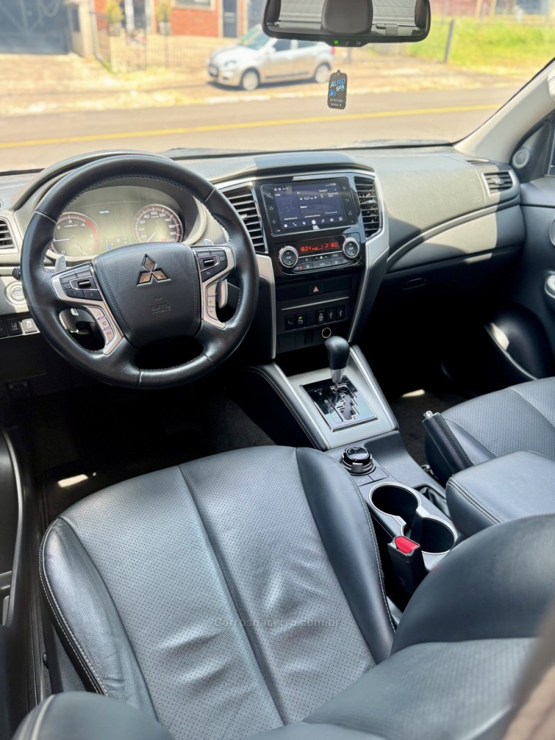 L200 TRITON 2.4 HPE-S SPORT 4X4 CD 16V DIESEL 4P AUTOMÁTICO - 2023 - NOVO HAMBURGO