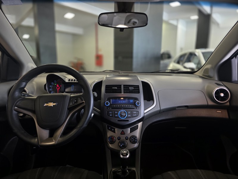 SONIC 1.6 LTZ SEDAN 16V FLEX 4P MANUAL - 2013 - CAXIAS DO SUL