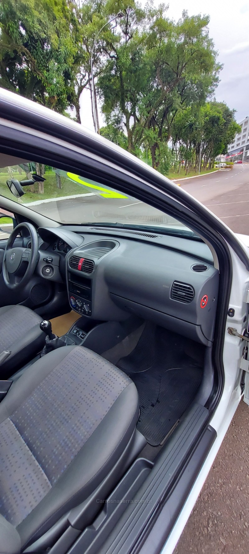 CORSA 1.4 MPFI MAXX 8V FLEX 4P MANUAL - 2012 - BOM PRINCíPIO