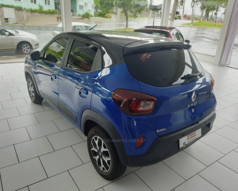 KWID 1.0 12V SCE FLEX INTENSE MANUAL - 2024 - GARIBALDI