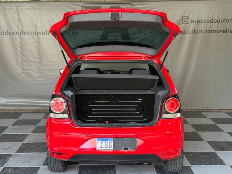 POLO 1.6 MI SPORTLINE 8V FLEX 4P AUTOMATIZADO - 2012 - NOVA PRATA