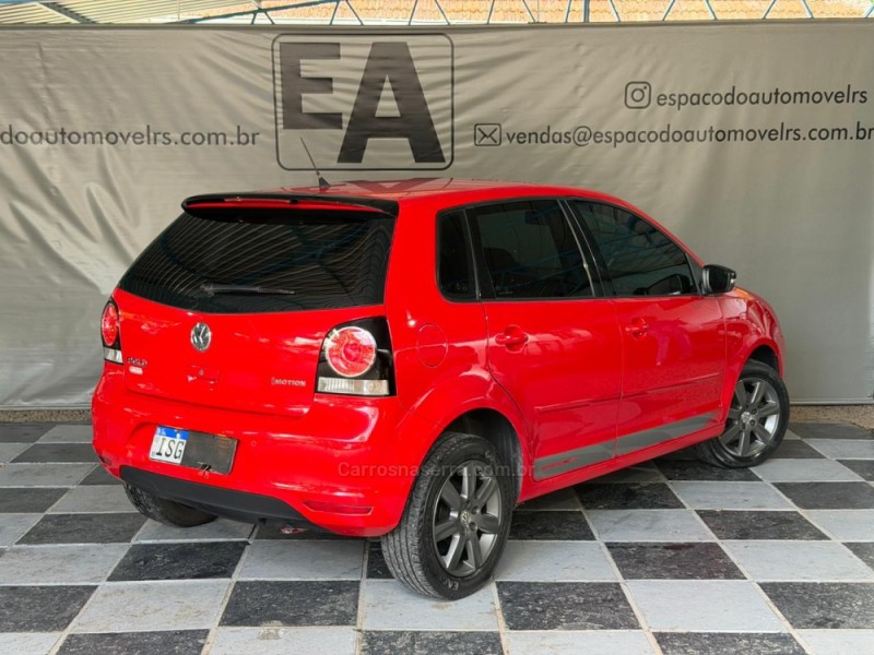 POLO 1.6 MI SPORTLINE 8V FLEX 4P AUTOMATIZADO - 2012 - NOVA PRATA