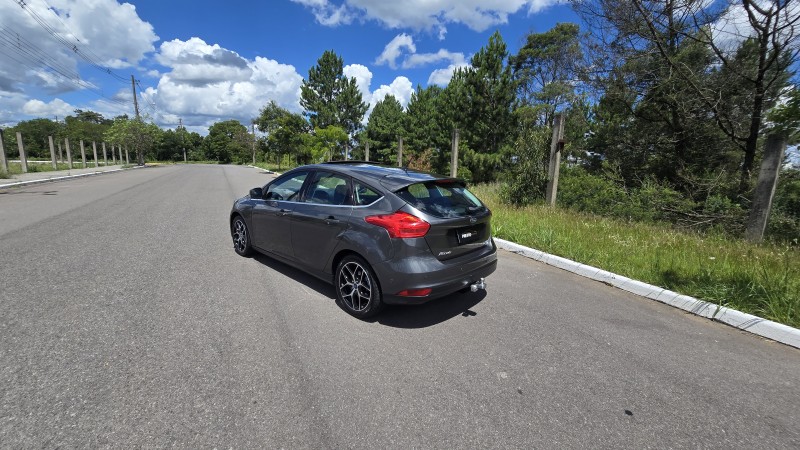 FOCUS 2.0 TITANIUM PLUS 16V FLEX 4P AUTOMÁTICO - 2016 - BENTO GONçALVES