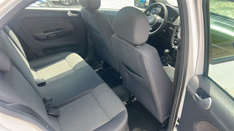 VOYAGE 1.0 MI CITY 8V FLEX 4P MANUAL - 2014 - FARROUPILHA