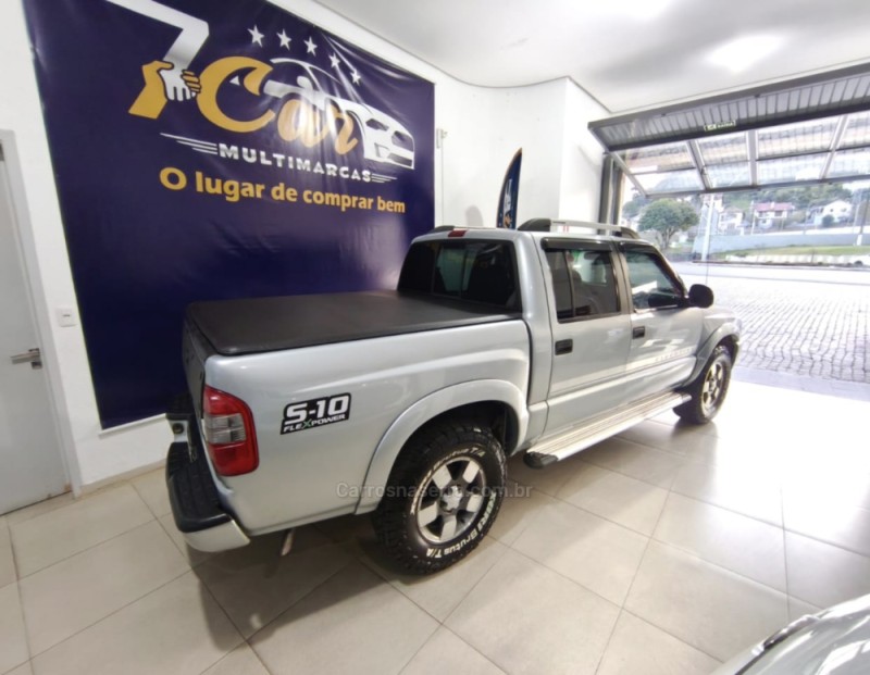 S10 2.4 MPFI EXECUTIVE 4X2 CD 8V FLEX 4P MANUAL - 2011 - ANTôNIO PRADO