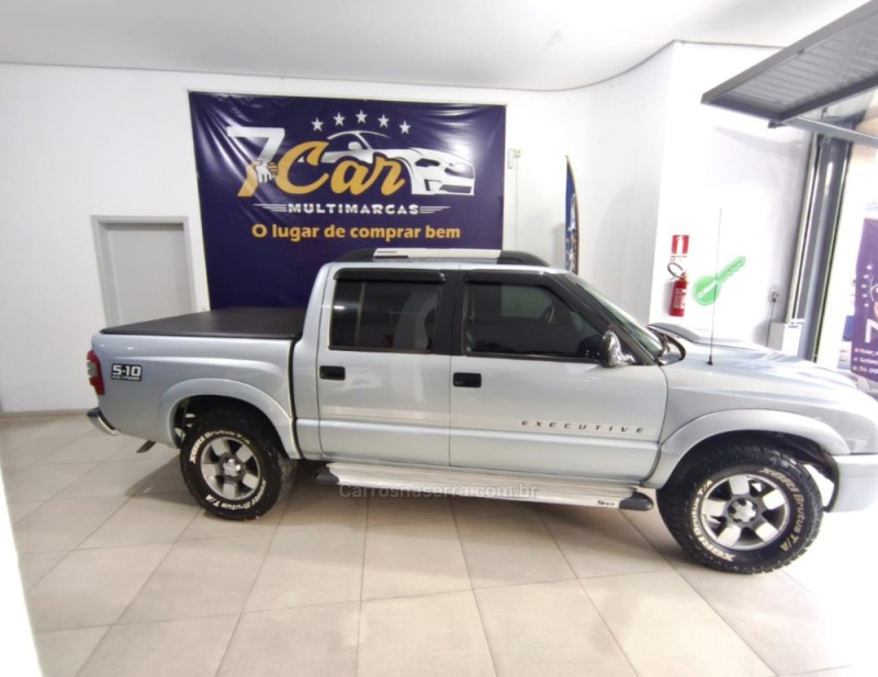 S10 2.4 MPFI EXECUTIVE 4X2 CD 8V FLEX 4P MANUAL - 2011 - ANTôNIO PRADO