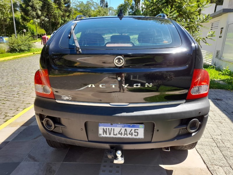 ACTYON 2.3 GLX 4X2 16V 150CV GASOLINA 4P AUTOMÁTICO - 2011 - FARROUPILHA