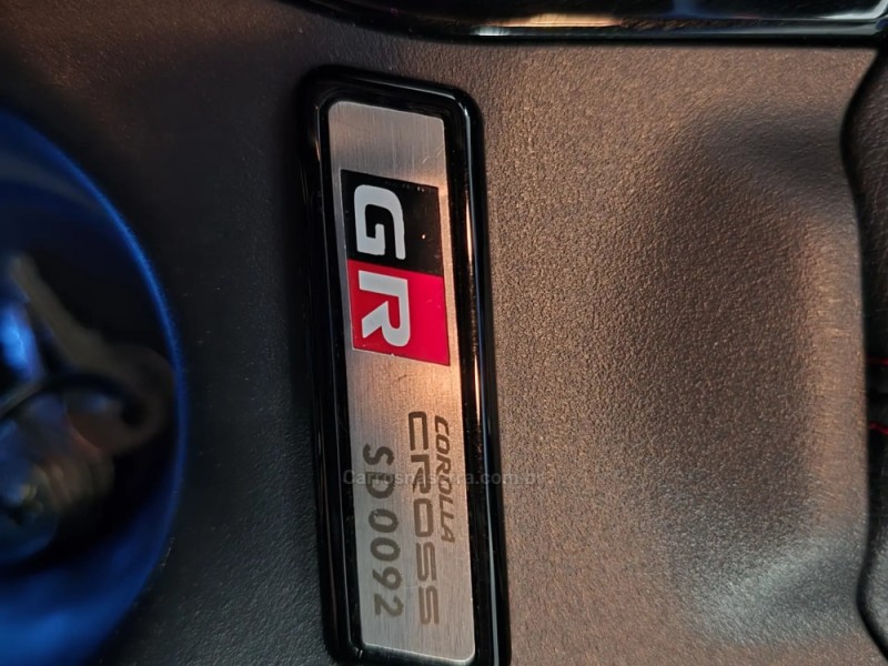COROLLA 2.0 CROSS GR-S 16V FLEX 4P AUTOMÁTICO - 2023 - PORTO ALEGRE