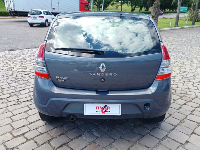 SANDERO 1.0 AUTHENTIQUE 16V FLEX 4P MANUAL - 2014 - FLORES DA CUNHA