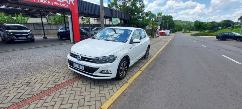 polo 1.0	200 tsi highline automatico  2020 bom principio