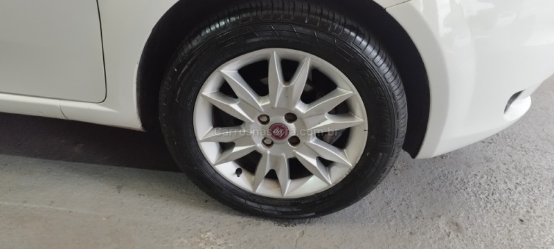 PUNTO 1.4 ATTRACTIVE ITALIA 8V FLEX 4P MANUAL - 2012 - BENTO GONçALVES