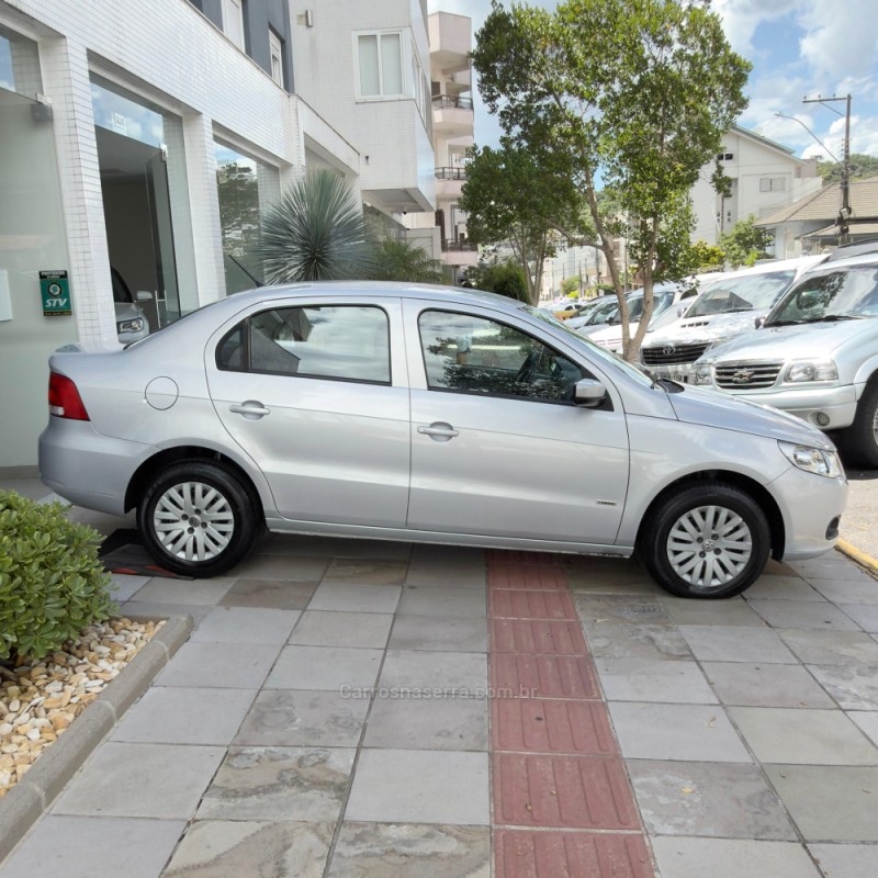 VOYAGE 1.0 MI TRENDLINE 8V FLEX 4P MANUAL - 2009 - FLORES DA CUNHA