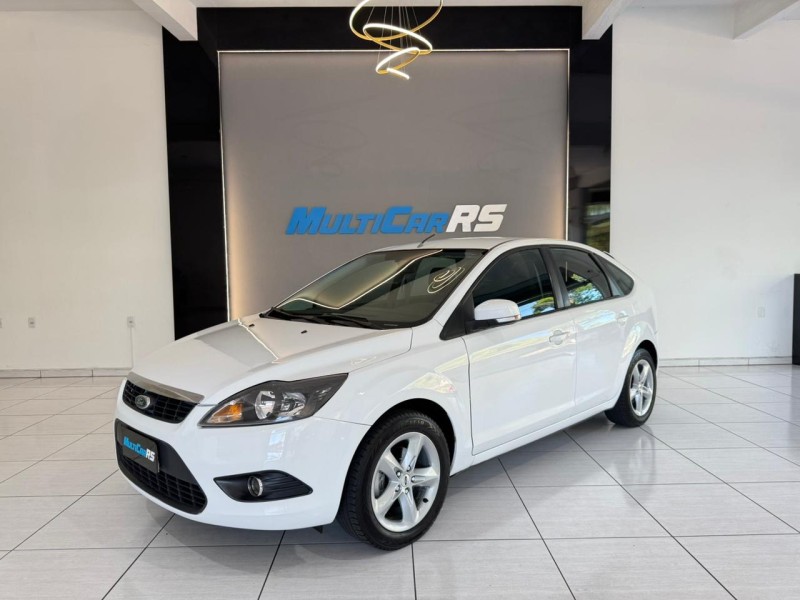 FOCUS 1.6 8V FLEX 4P MANUAL - 2012 - ESTâNCIA VELHA