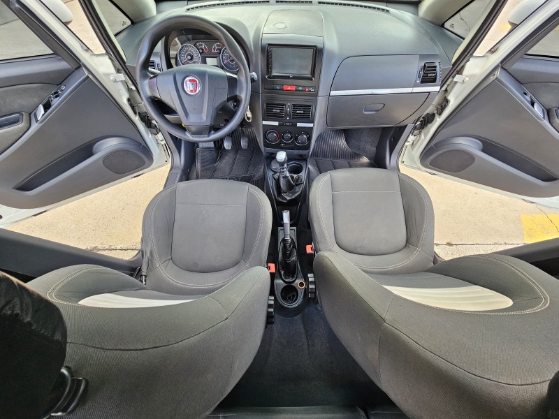 IDEA 1.6 MPI ESSENCE 16V FLEX 4P MANUAL - 2011 - CAXIAS DO SUL