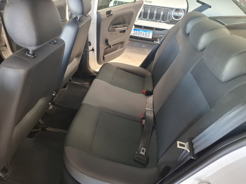 VOYAGE 1.6 MI 8V FLEX 4P MANUAL - 2020 - FARROUPILHA