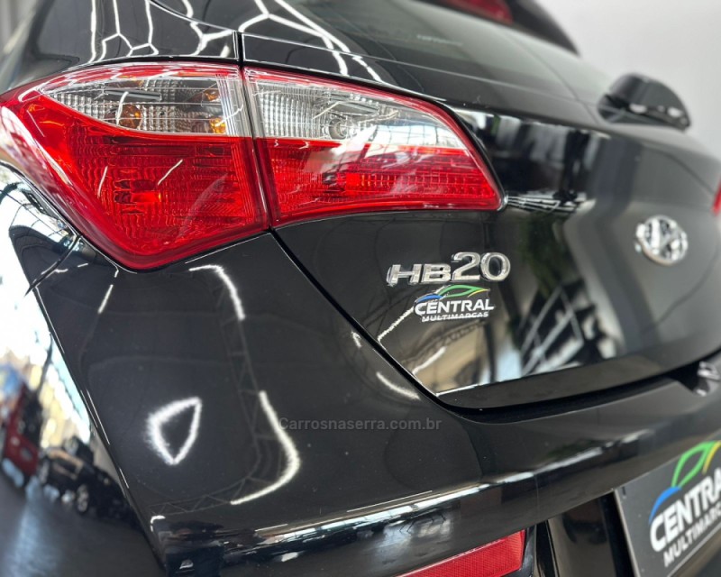 HB20 1.0 COMFORT PLUS 12V FLEX 4P MANUAL - 2017 - VACARIA